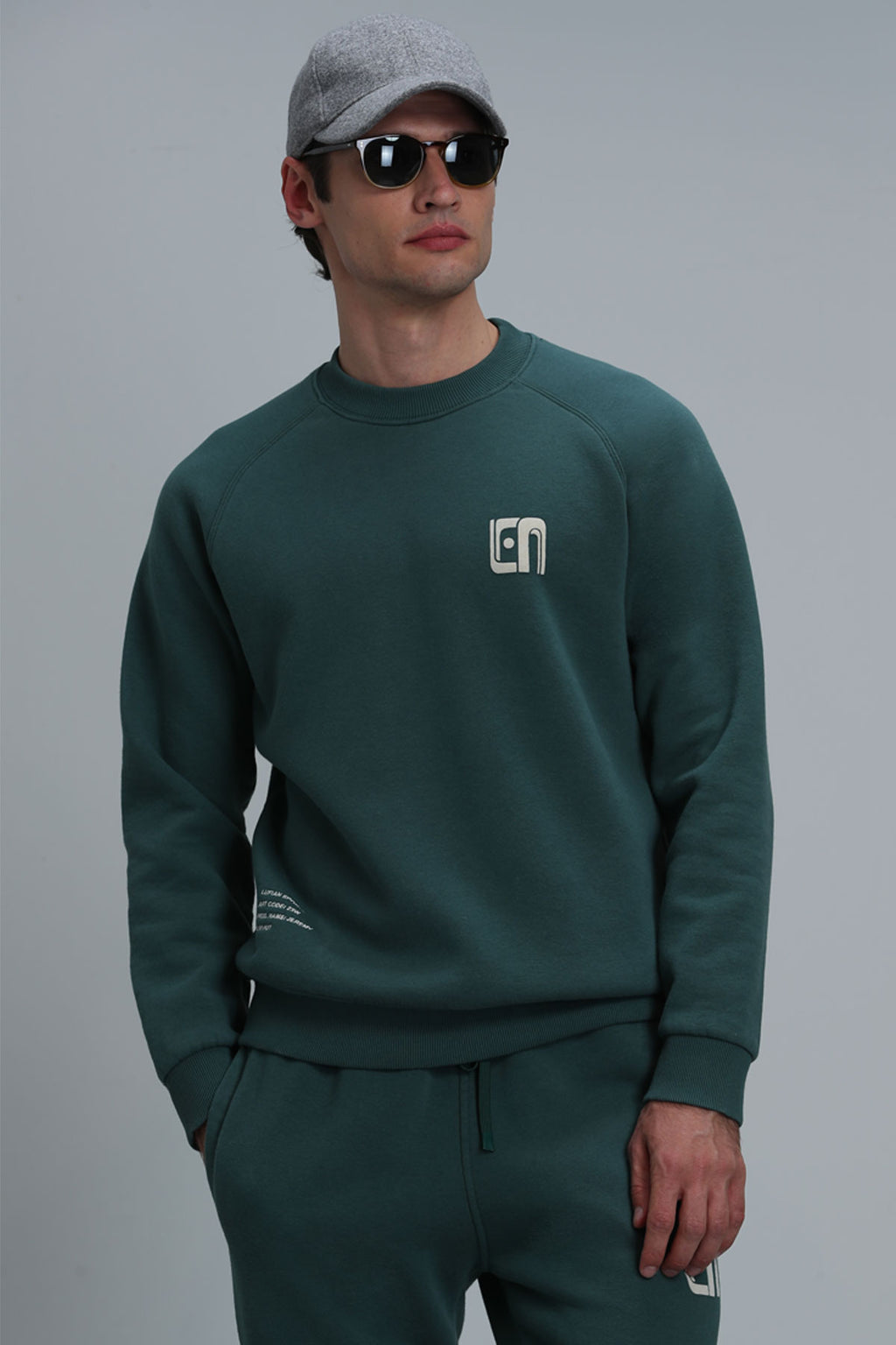 Owen sweatshirt