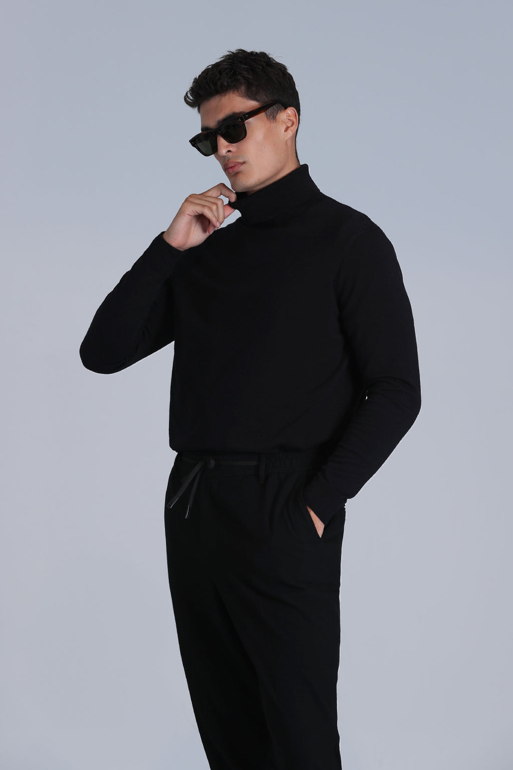 SOIL MENS SWEATER