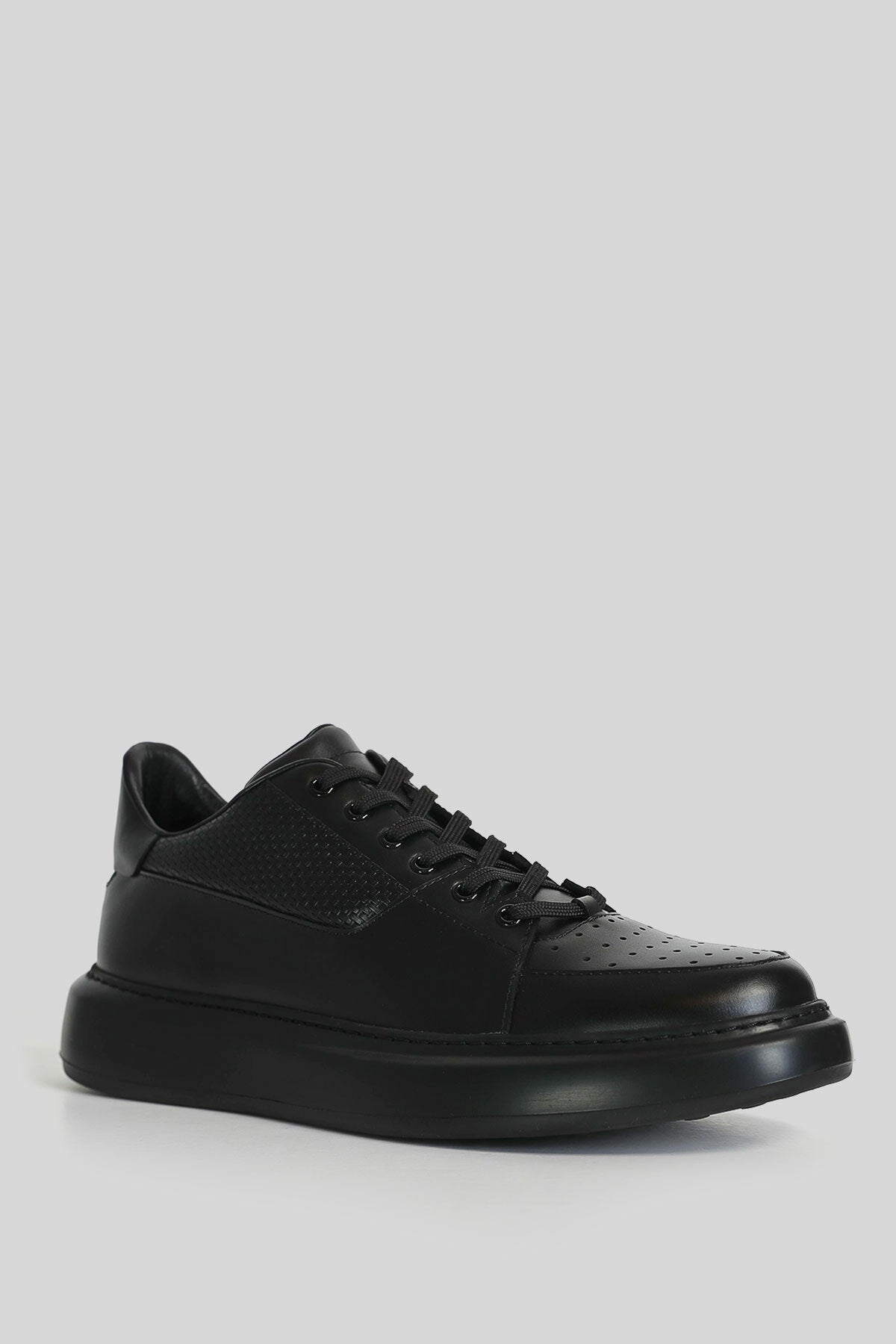 Perfetto Men's Leather Sneakers